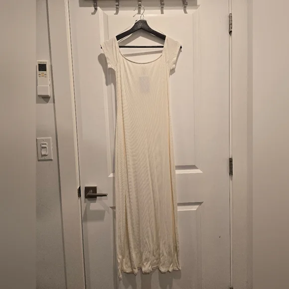 Divided Cream Ribbed Top - Picture 1 of 3